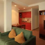Crosti Apartments